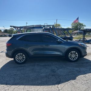 FORD ESCAPE SE - 10