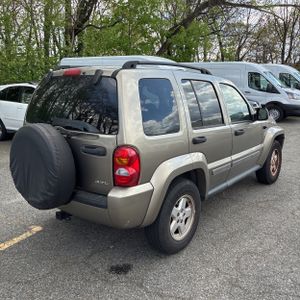 JEEP LIBERTY SPORT - 7