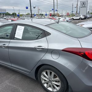 HYUNDAI ELANTRA - 6