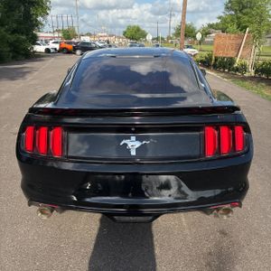 FORD MUSTANG V6 - 7