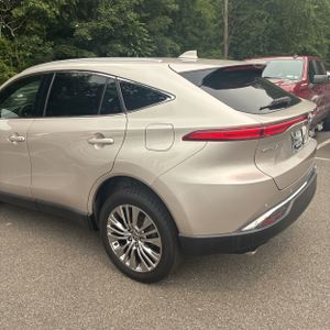 2021 Toyota VENZA XLE photo 6