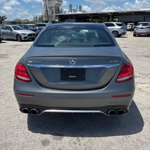 MERCEDES-BENZ E-CLASS AMG - 6