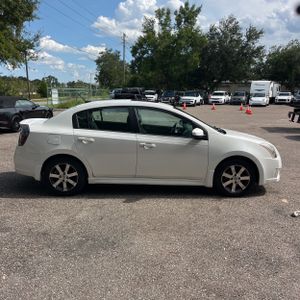 2012 Nissan SENTRA 2.0 SR 照片 10