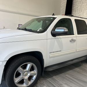 صورة 2 لـ 2014 Chevrolet SUBURBAN LT