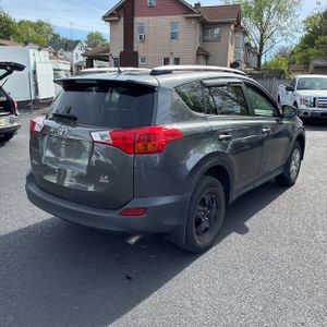 TOYOTA RAV4 - 8