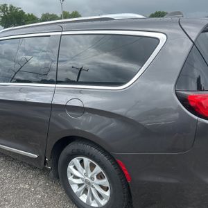 صورة 6 لـ 2019 Chrysler PACIFICA TOURING L