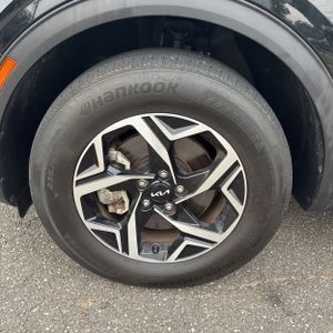 صورة مصغرة 17 لـ 2023 KIA SPORTAGE LX