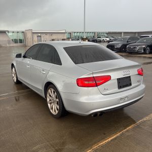 AUDI A4 PREMIUM PLUS - 5
