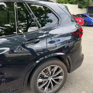 صورة 6 لـ 2024 BMW X5 XDRIVE40I