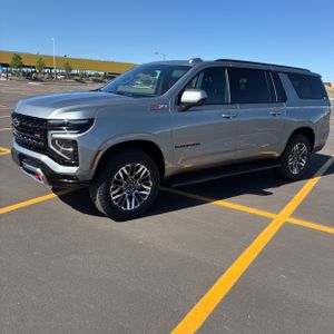 CHEVROLET SUBURBAN - 1