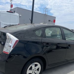 صورة 9 لـ 2011 Toyota PRIUS TWO