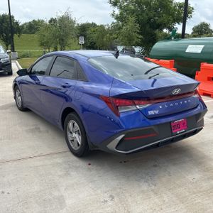 HYUNDAI ELANTRA SE - 5