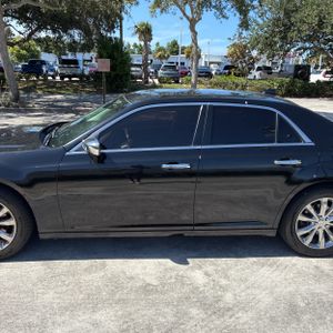 صورة 4 لـ 2020 Chrysler 300 LIMITED