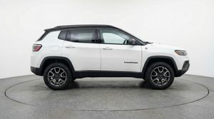 صورة 8 لـ 2025 JEEP COMPASS TRAILHAWK
