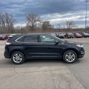 FORD EDGE SEL - 10