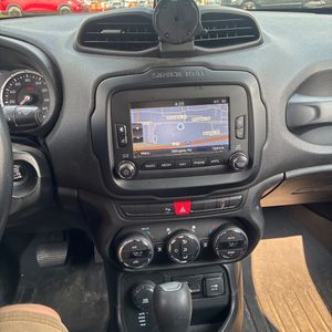 2017 JEEP RENEGADE LATITUDE — миниатюра 37