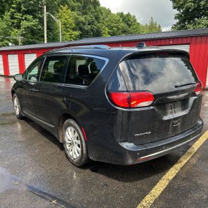 2018 Chrysler PACIFICA TOURING L — фото 5