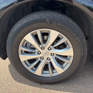 2015 Infiniti QX80 BASE — фото 17