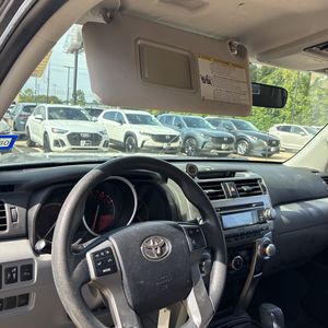 2013 Toyota 4RUNNER SR5 thumbnail 36