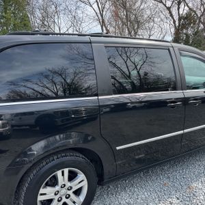 DODGE GRAND CARAVAN SXT - 8