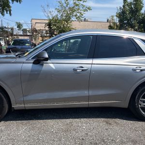 صورة 4 لـ 2023 Genesis GV70 2.5T STANDARD