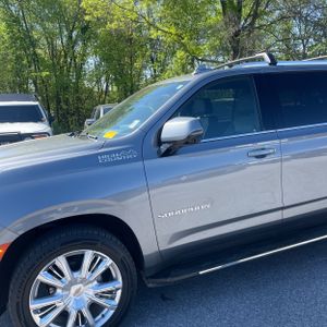 CHEVROLET SUBURBAN HIGH COUNTRY - 2