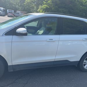 FORD EDGE SEL - 4