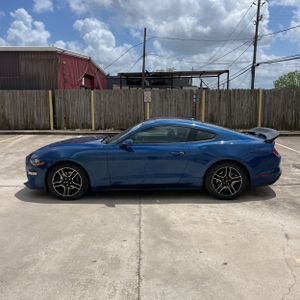 FORD MUSTANG ECOBOOST - 3