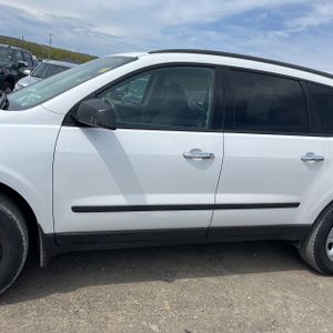 CHEVROLET TRAVERSE LS - 4