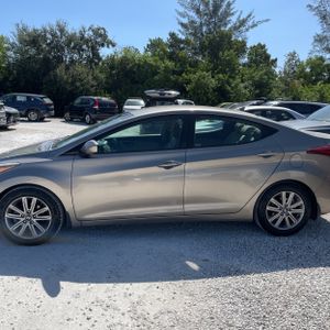 2014 Hyundai ELANTRA SE — фото 3