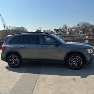 MERCEDES-BENZ GLB - 10