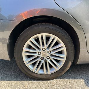 صورة مصغرة 19 لـ 2014 Lexus ES 350 BASE