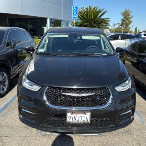 2023 Chrysler PACIFICA TOURING L photo 8