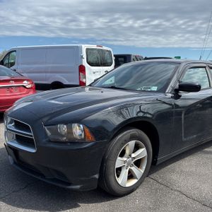 DODGE CHARGER SE - 2