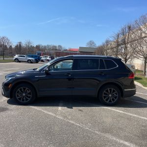 VOLKSWAGEN TIGUAN SE 4MOTION - 3