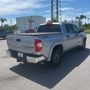 TOYOTA TUNDRA - 8