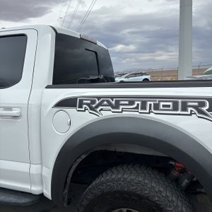 Ford F-150 Raptor - 6