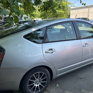 صورة 7 لـ 2004 Toyota PRIUS BASE
