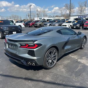 CHEVROLET CORVETTE STINGRAY - 8