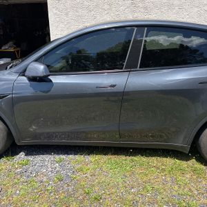 TESLA MODEL Y LONG RANGE - 4