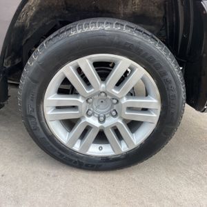 2011 Toyota 4RUNNER LIMITED — миниатюра 18