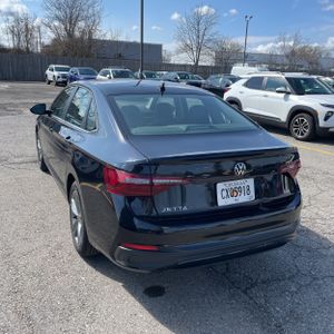 VOLKSWAGEN JETTA SE - 5