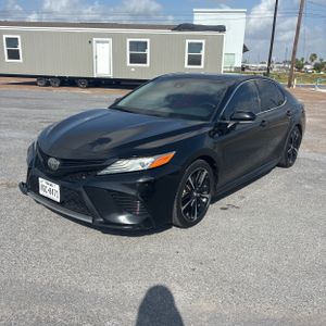 2020 Toyota CAMRY XSE photo 1