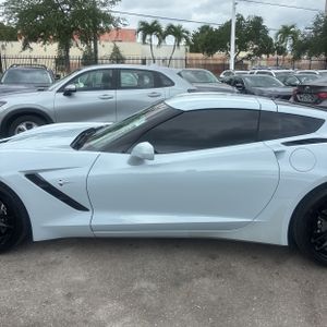 CHEVROLET CORVETTE STINGRAY - 4