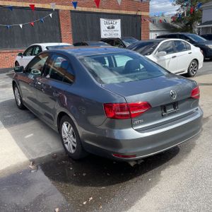 VOLKSWAGEN JETTA S - 4