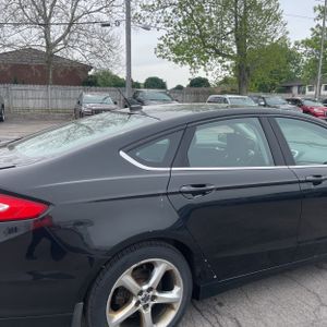 FORD FUSION SE - 9