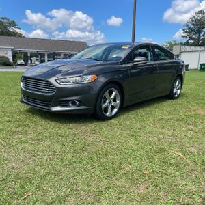 FORD FUSION SE - 1