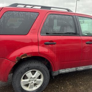 FORD ESCAPE XLT - 9