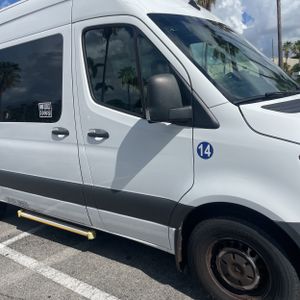 صورة 13 لـ 2023 Mercedes-BENZ SPRINTER 2500