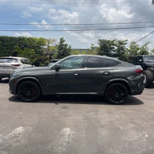 2025 BMW X6 M 照片 3